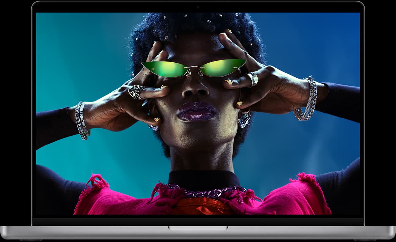 16-inch MacBook Pro (M5 Max, 18-core CPU, 32-core GPU, 36GB RAM, 2TB SSD) 3